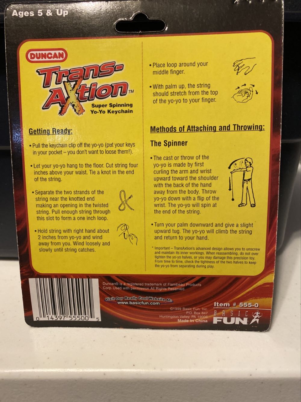 Trans-Axtion Super Spinning Yo-Yo Keychain  board game collectible [Barcode 014397555005] - Main Image 2