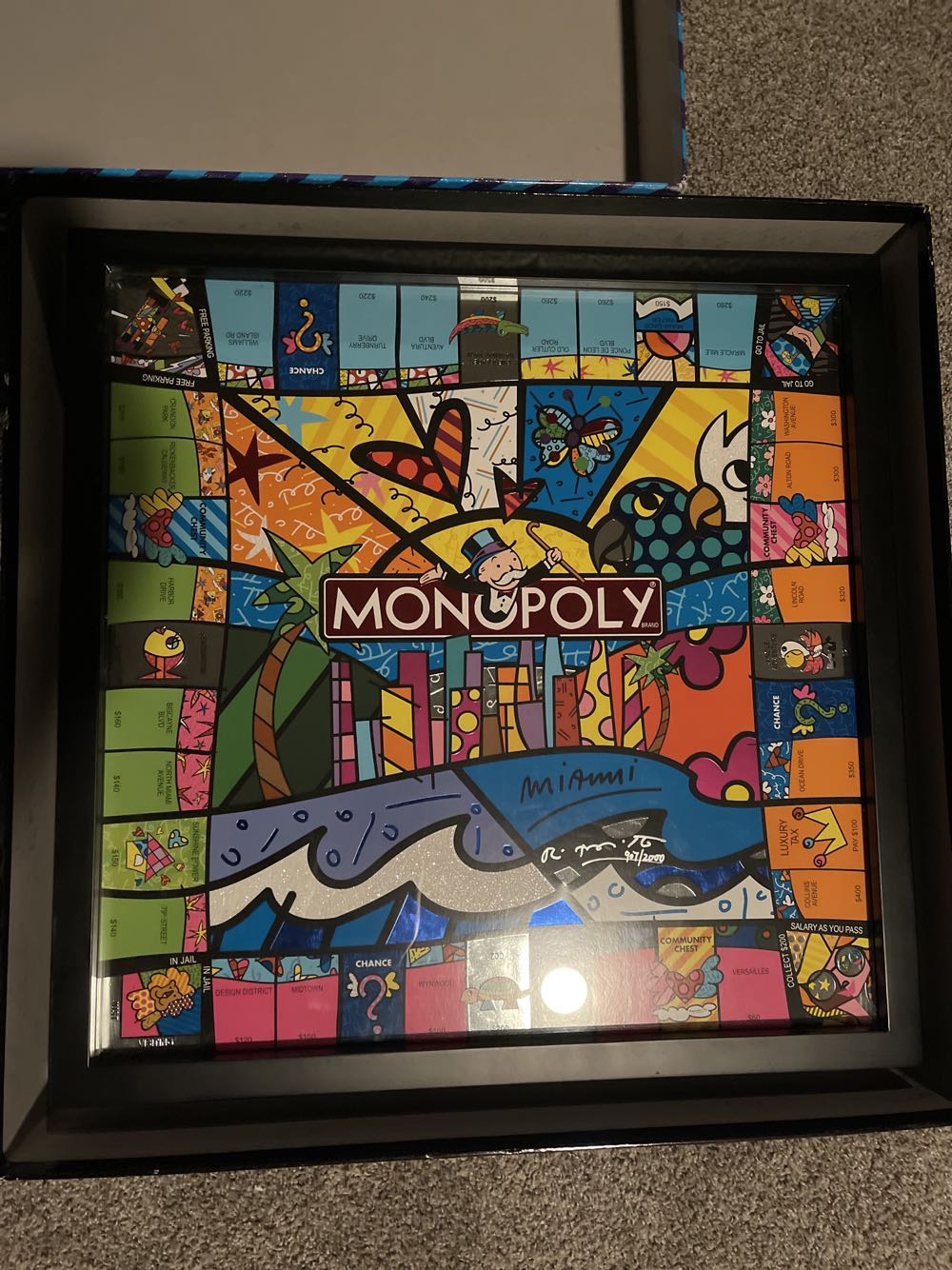 Miami Edition By Romero Britto  (2-6 Players) board game collectible - Main Image 3