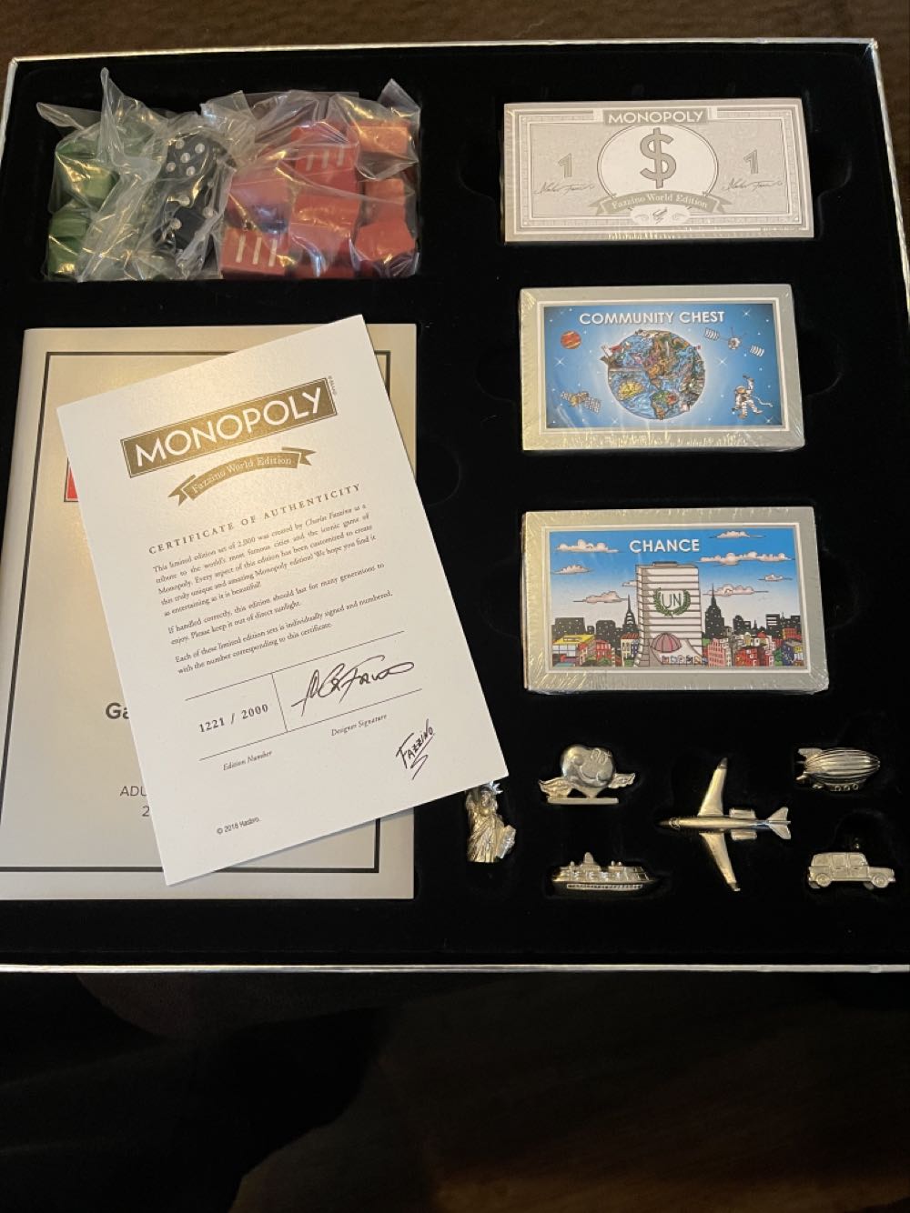 World Edition By Charles Fazzino  (2-6 Players) board game collectible [Barcode 857487008094] - Main Image 2