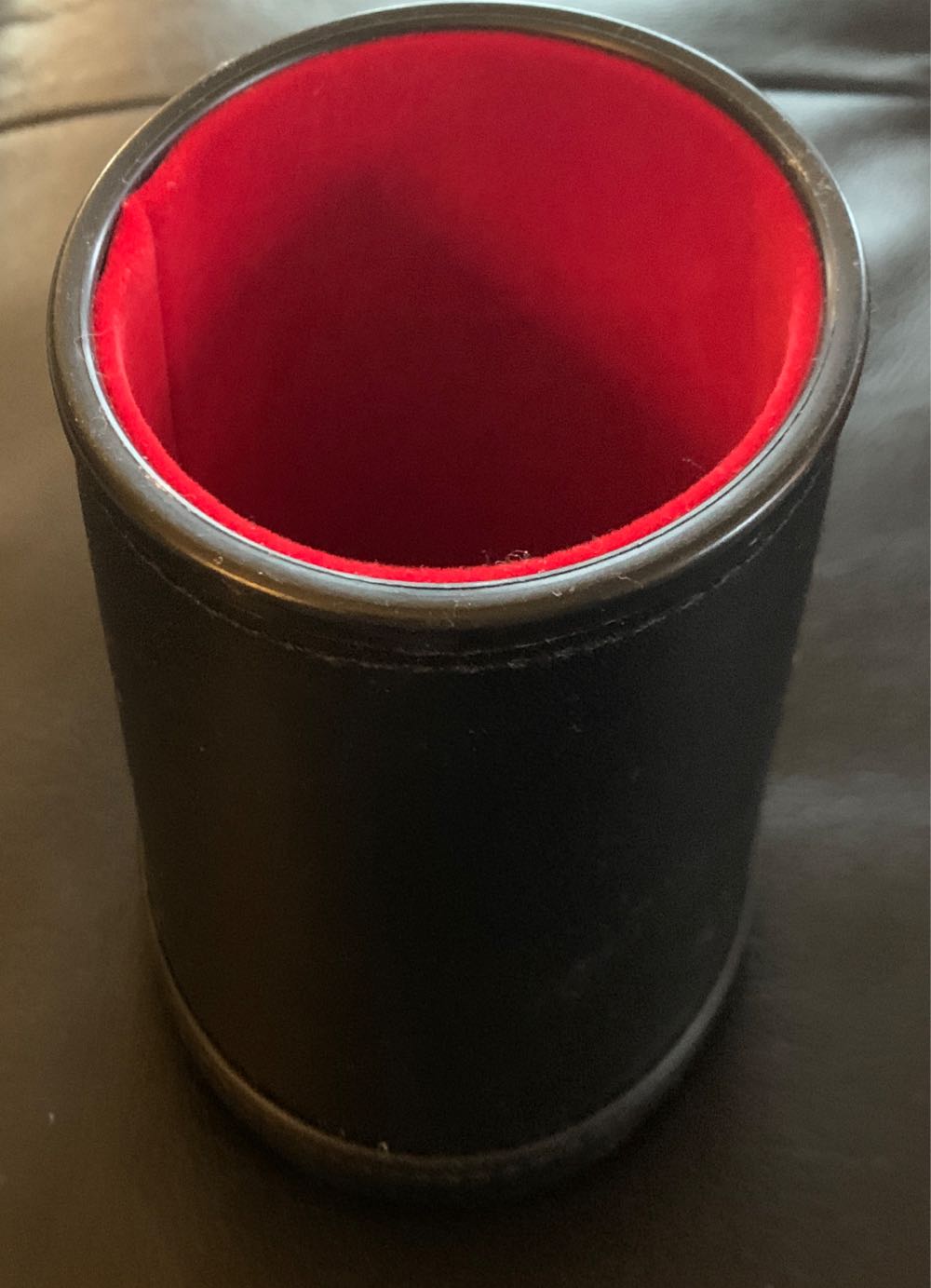 Hi Lo Flip (2–6 players | 8+ | 20 min.)