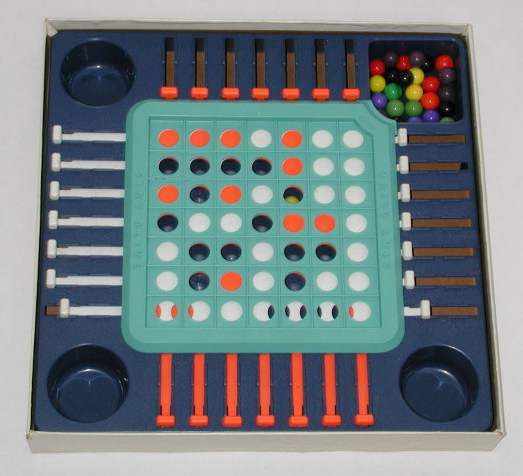 Stay Alive   (2-4) board game collectible - Main Image 2