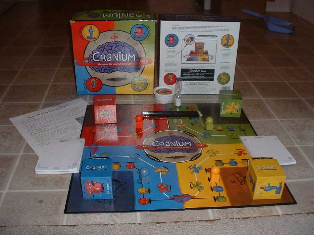 Cranium  (4+) board game collectible [Barcode 667792000016] - Main Image 4