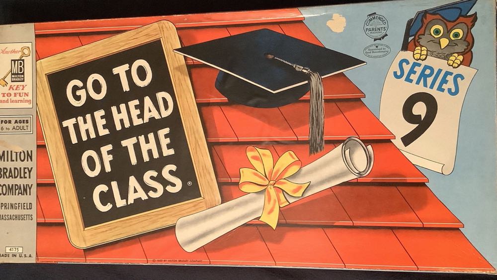 Arkham Horror - Card Game: Stella Clark Survivor Investigator Starter Deck