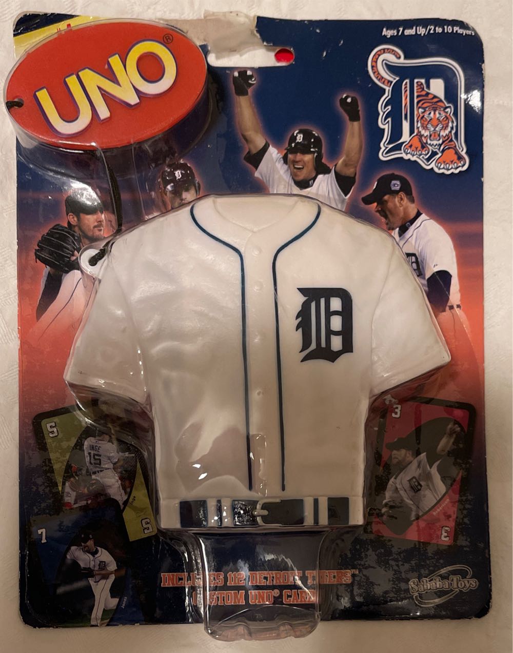 Pokemon Tcg: Sword & Shield Vivid Voltage Charizard Theme Deck