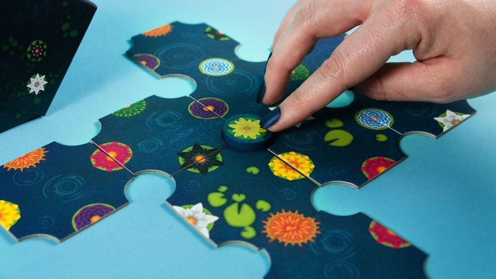 A Gentle Rain 🏅  (1+) board game collectible [Barcode 810041483966] - Main Image 3