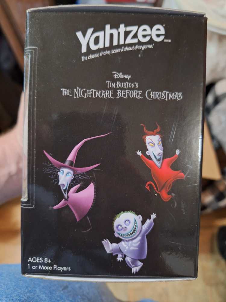 Yahtzee: Nightmare Before Christmas  board game collectible [Barcode 700304152275] - Main Image 3