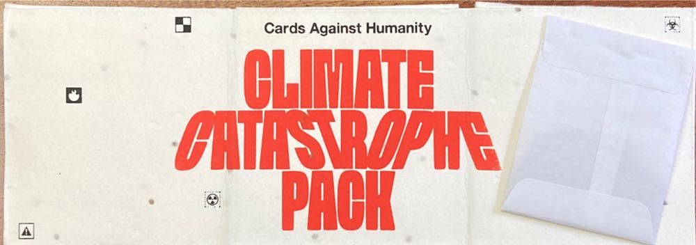 Trivial Pursuit Spongebob Squarepants Quickplay Edition | Trivia Game Questions From Nickelodeon’s Spongebob Squarepants | 600 Questions & Die In Travel Container | Officially Licensed Spongebob Game