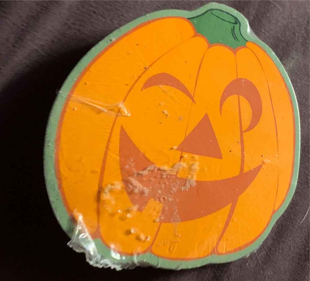 Cards: Halloween: Pumpkin & Bat Playing Cards  board game collectible [Barcode 073854010662] - Main Image 2