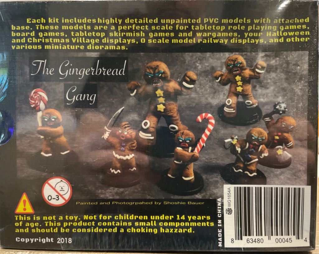 War In Christmas Village: The Gingerbread Gang  board game collectible [Barcode 863480000454] - Main Image 2
