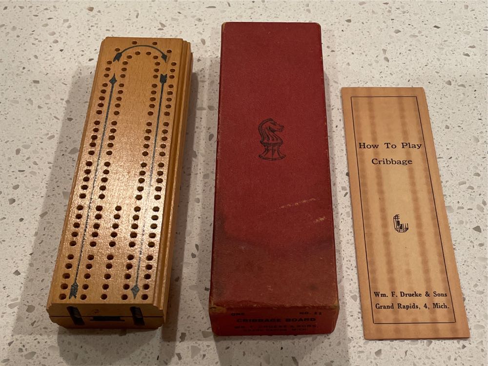 Drueke and Sons No 11 Alternate Cribbage Board  (2 Once Around) board game collectible - Main Image 4