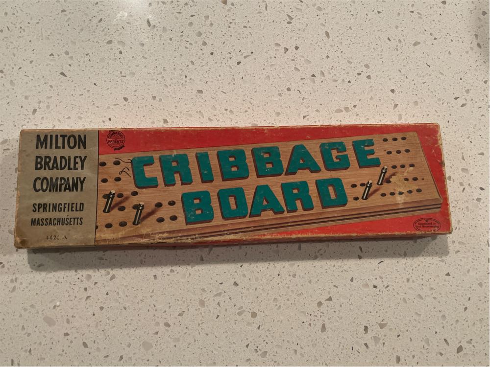 Milton Bradley No 4626 Cribbage Board  (2 Twice Around) board game collectible - Main Image 3