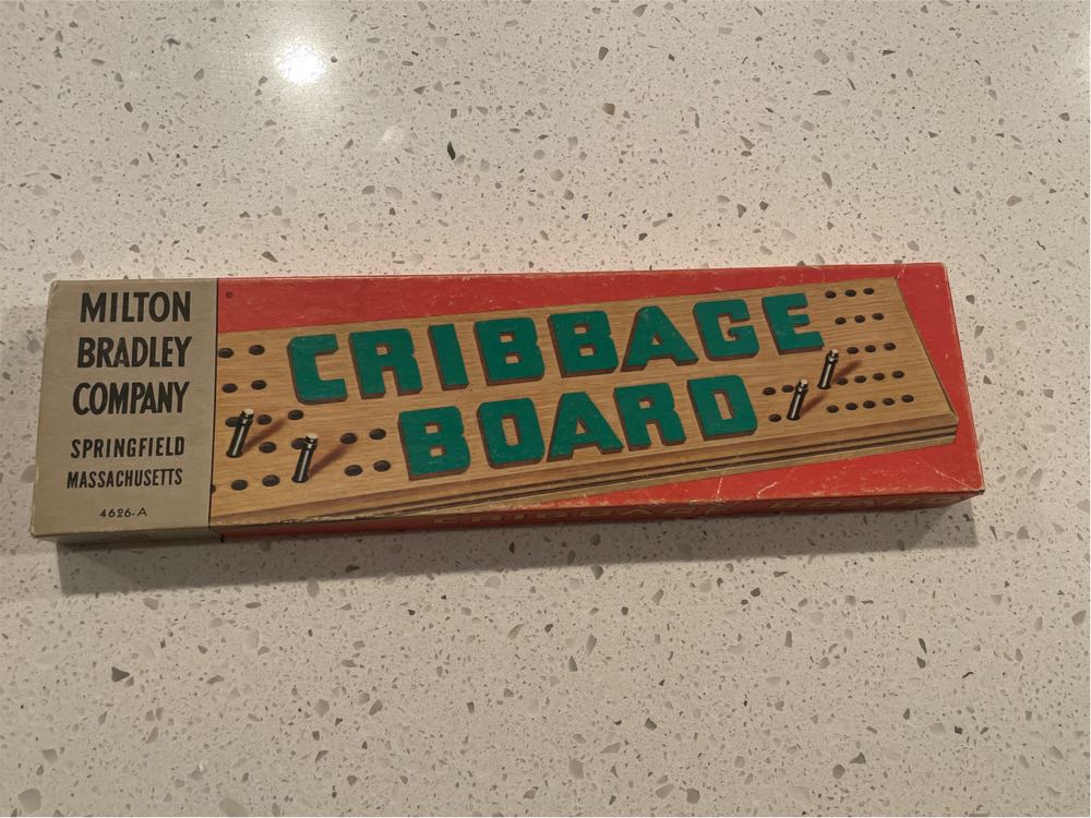 Milton Bradley No 4626 Cribbage Board  (2 Twice Around) board game collectible - Main Image 3