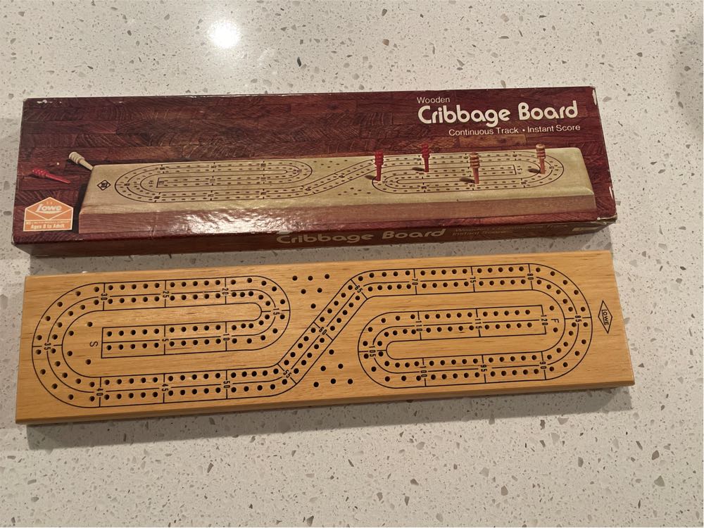Lowe No 1505 Cribbage Board  (2 Continuous Track) board game collectible - Main Image 3