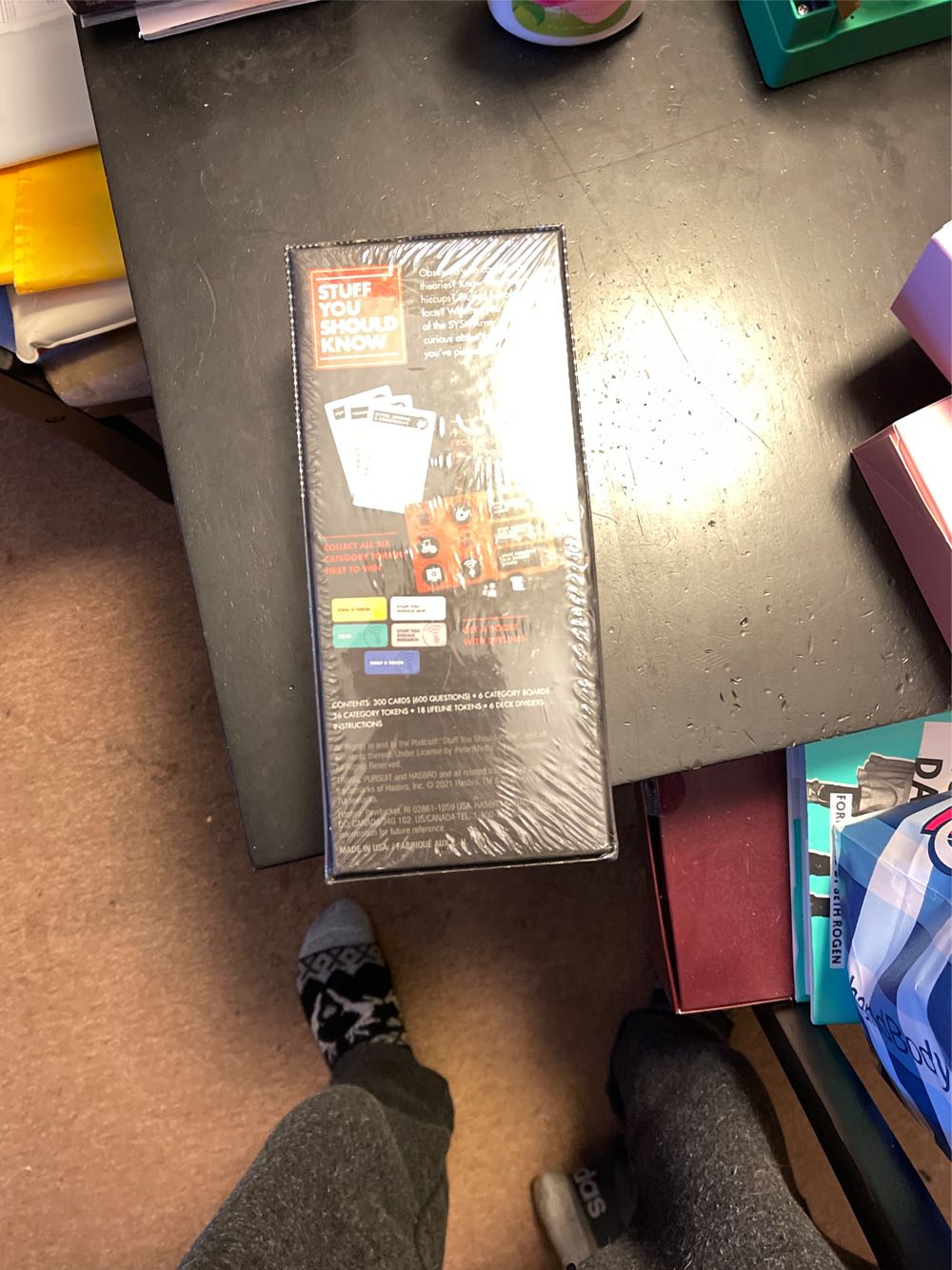 TRIVIAL PURSUIT: STUFF YOU SHOULD KNOW  (3-6) board game collectible [Barcode 195166163420] - Main Image 2