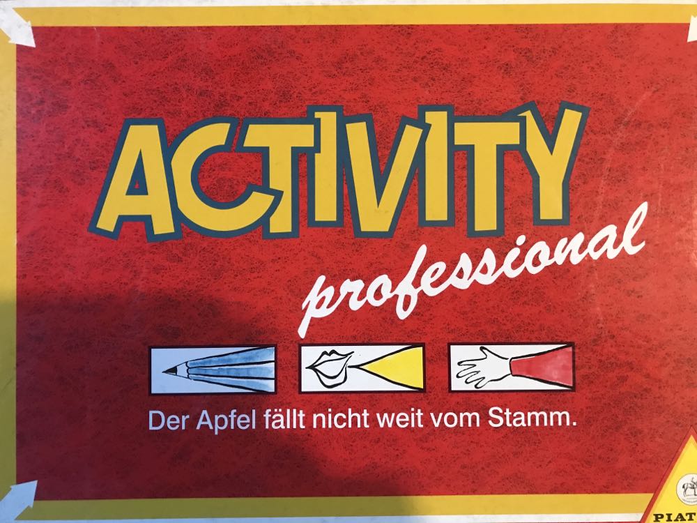 Loremaster’s Screen And Lake-town Sourcebook One Ring Roleplaying Game