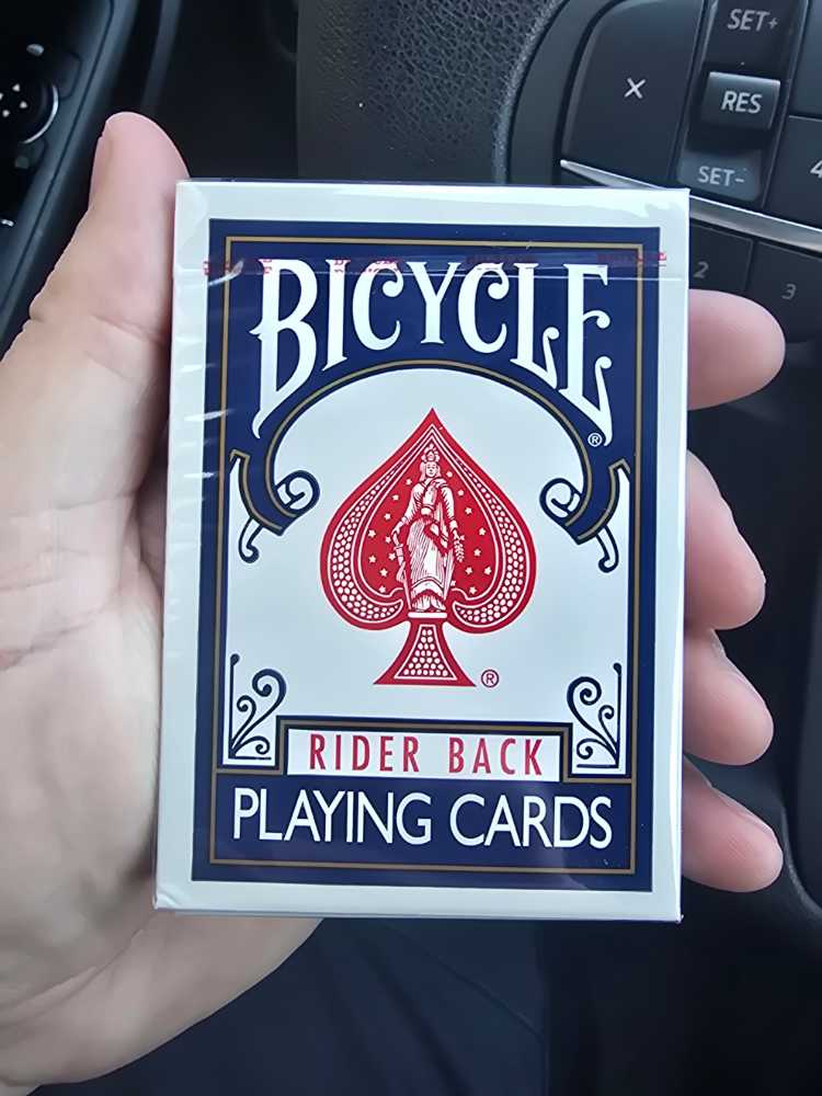 Bicycle Rider Back Blue  board game collectible [Barcode 073854008072] - Main Image 3