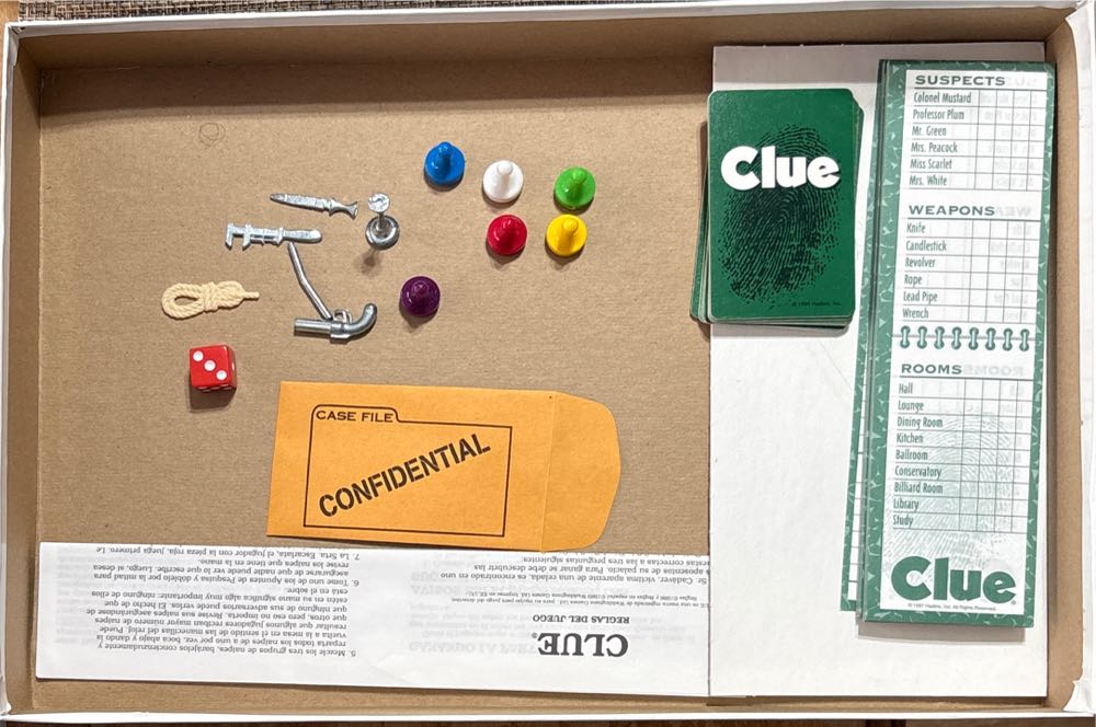 Clue  (3-6) board game collectible [Barcode 073000000455] - Main Image 4
