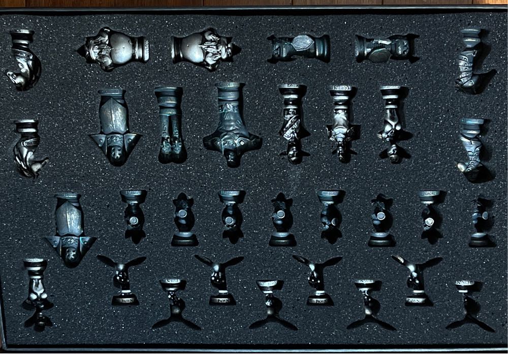 The Legend Of Zelda Chess Set  board game collectible - Main Image 2