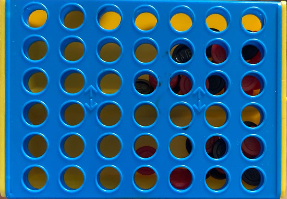 Travel Connect Four  board game collectible - Main Image 1