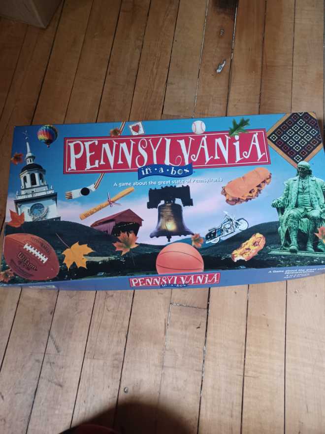 Sprawlopolis Frosted Games Family Game Card Game Button Shy New