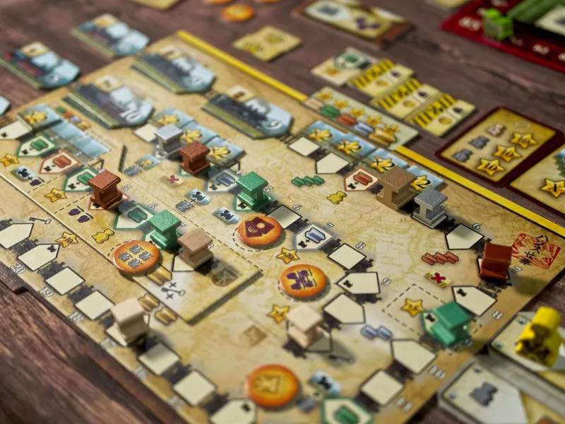 Ultimate Railroads  (1-4) board game collectible [Barcode 841333116200] - Main Image 3