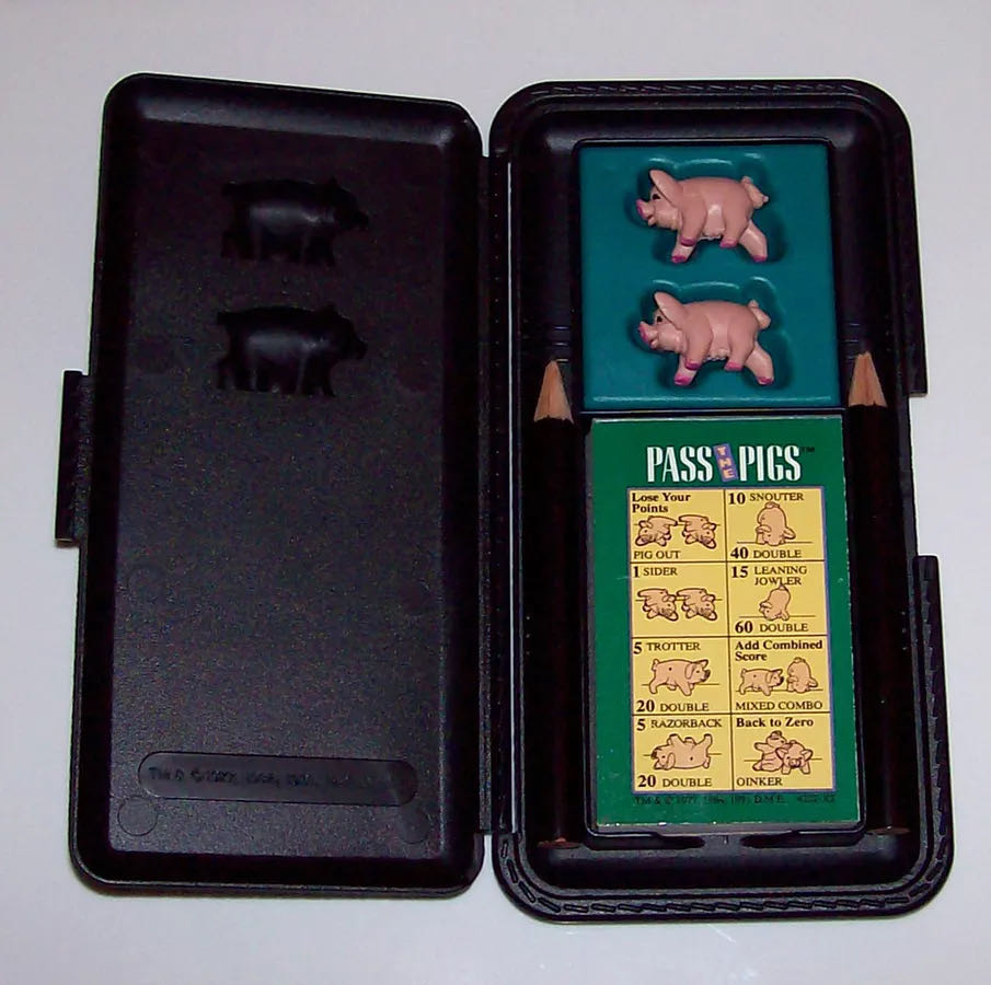 Pass The Pigs  (2+) board game collectible [Barcode 9414076045956] - Main Image 2