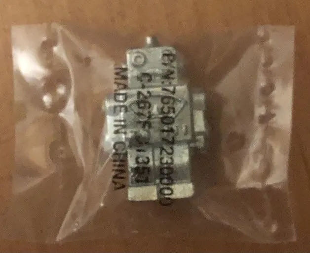 Deal 2013 (Robot Token) [USA/CA]  board game collectible - Main Image 3
