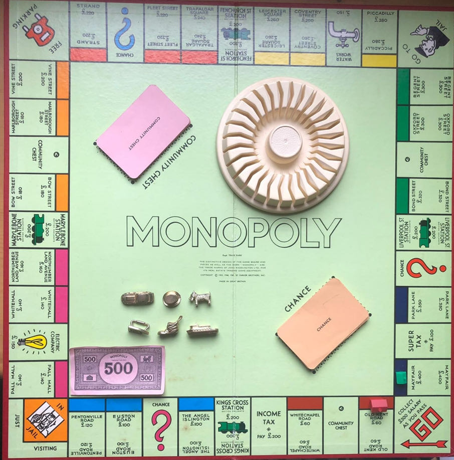 Deluxe 1972  board game collectible - Main Image 2