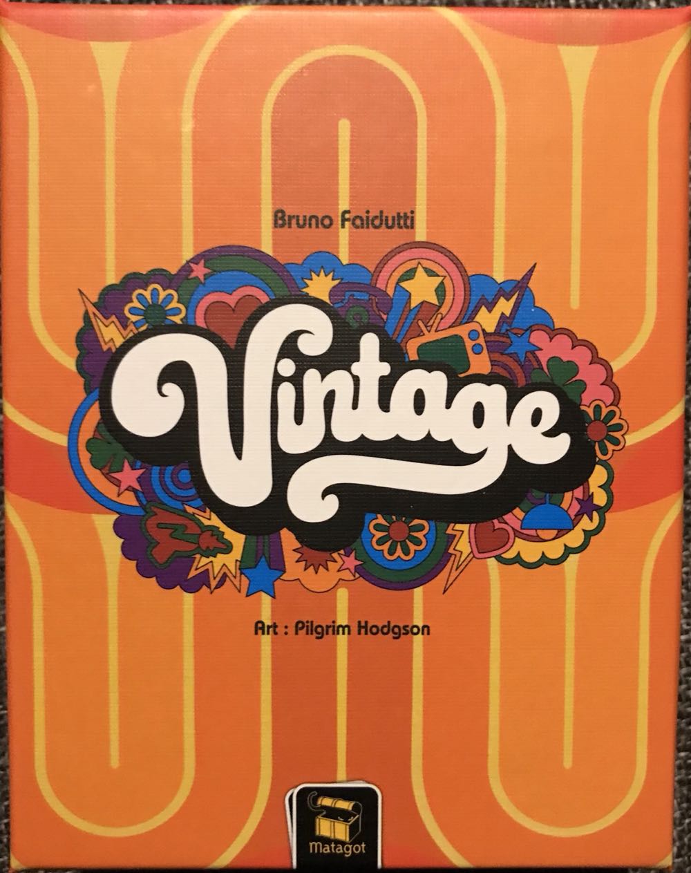 Matagot Vintage Card Game | Strategy Game | Retro Set Collection Game | Family Card Game For Adults And Kids | Ages 8 And Up | 3 To 6 Players | Average Playtime 15 Minutes | Made Variousmatsvin1  (3-6) board game collectible [Barcode 3760146647299] - Main Image 2