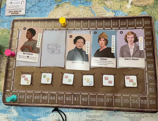 Her Story: Iconic Women Of History  (2-5) board game collectible [Barcode 860008821102] - Main Image 4
