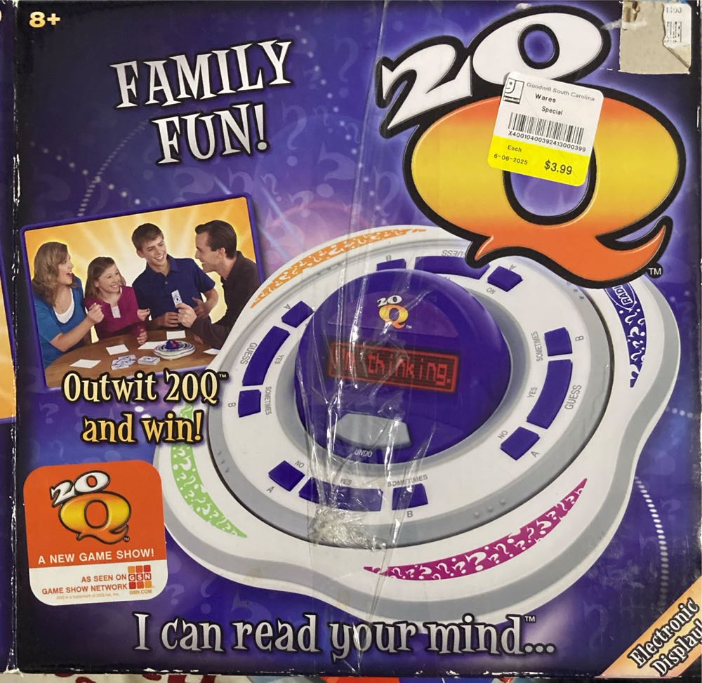 Radica 20q Family Master Tournament Challenge  (2-4) board game collectible [Barcode 027084758047] - Main Image 2