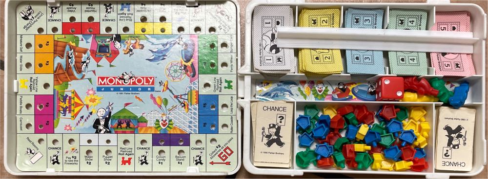 Monopoly Junior  board game collectible - Main Image 2