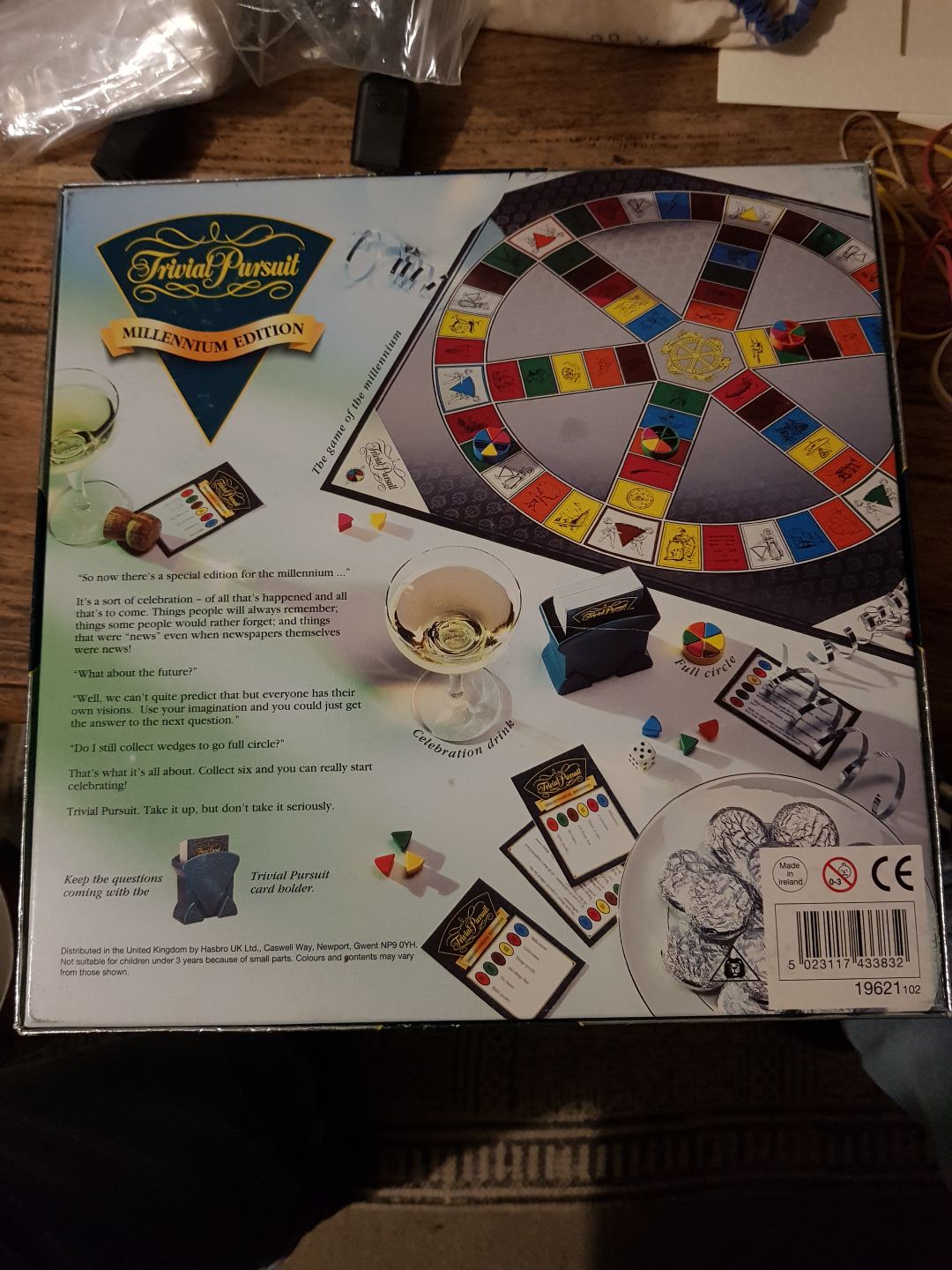 Trivial Pursuit  (2-6) board game collectible [Barcode 5023117433832] - Main Image 2