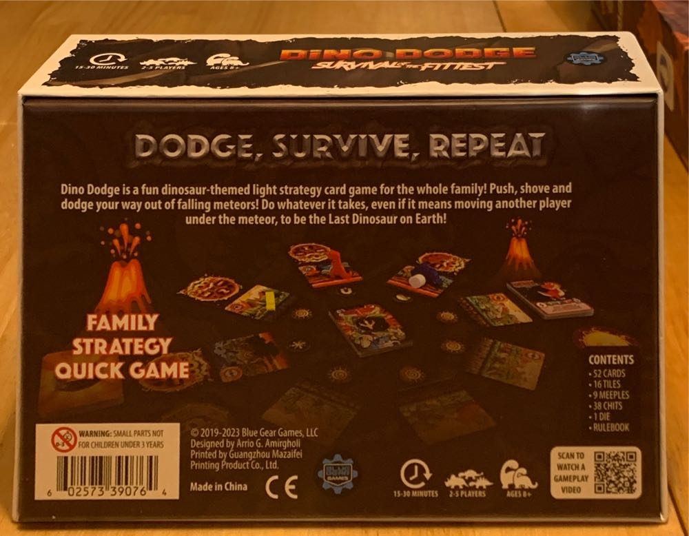 Dino Dodge survival of the fittest  (2-5) board game collectible [Barcode 602573390764] - Main Image 2