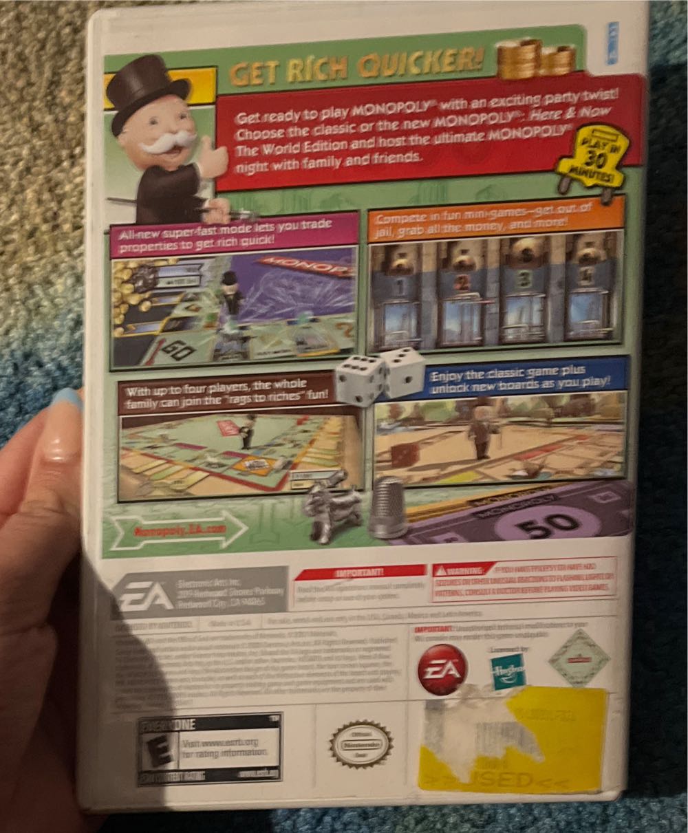 Monopoly  (4) board game collectible [Barcode 014633190540] - Main Image 2