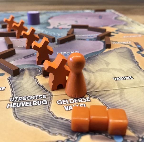 Dungeons and Dragons Adventure Begins  (2-4) board game collectible - Main Image 4