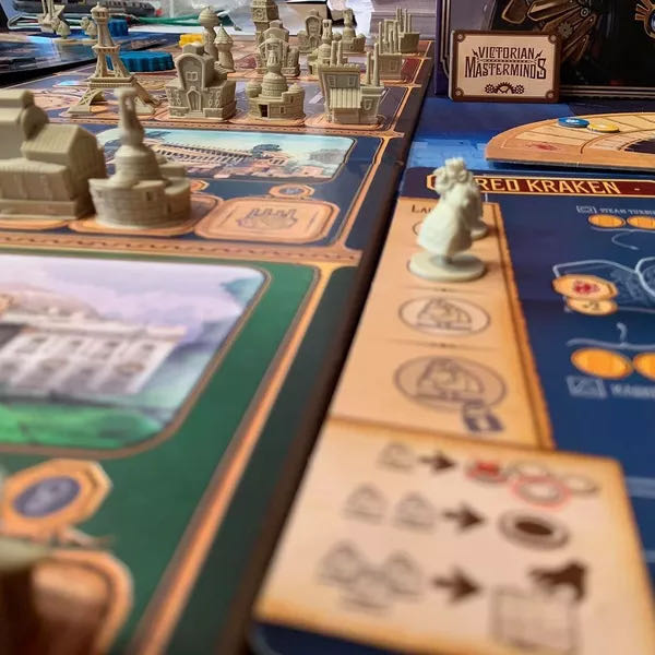 Victorian Masterminds  (2-4) board game collectible [Barcode 889696008695] - Main Image 3