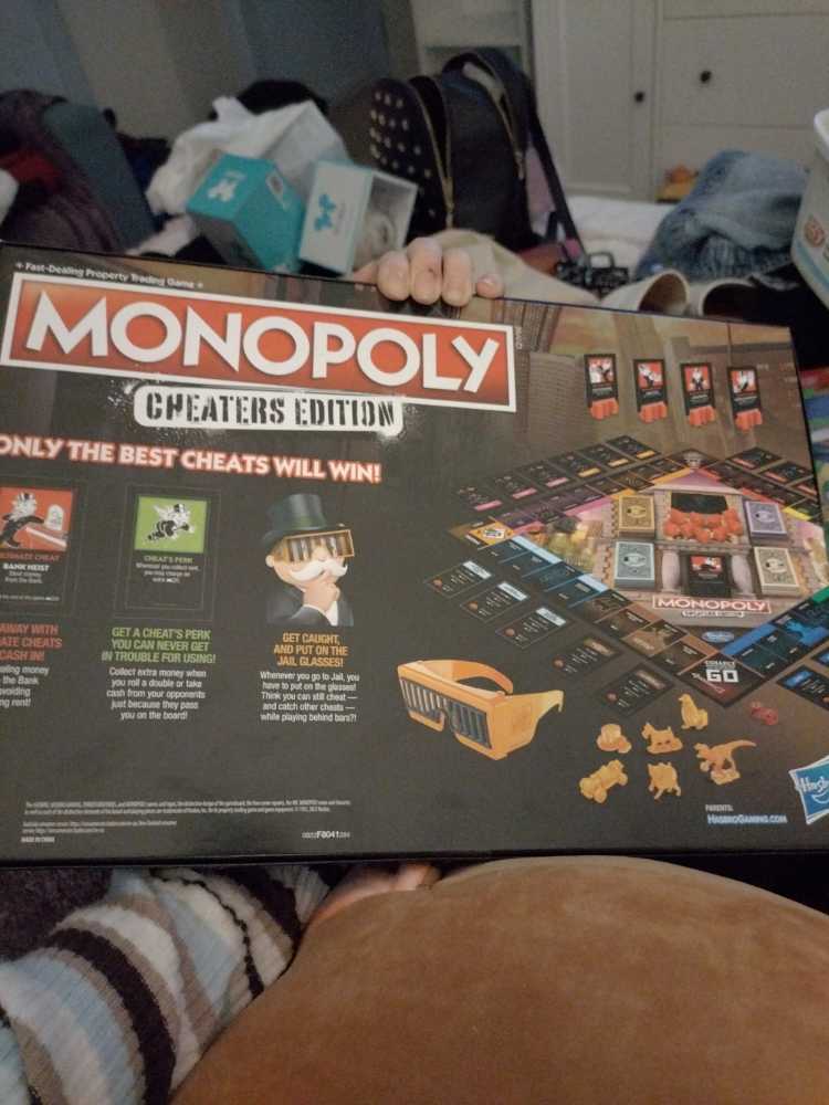 Cheaters Version 2  board game collectible [Barcode 195166213255] - Main Image 2