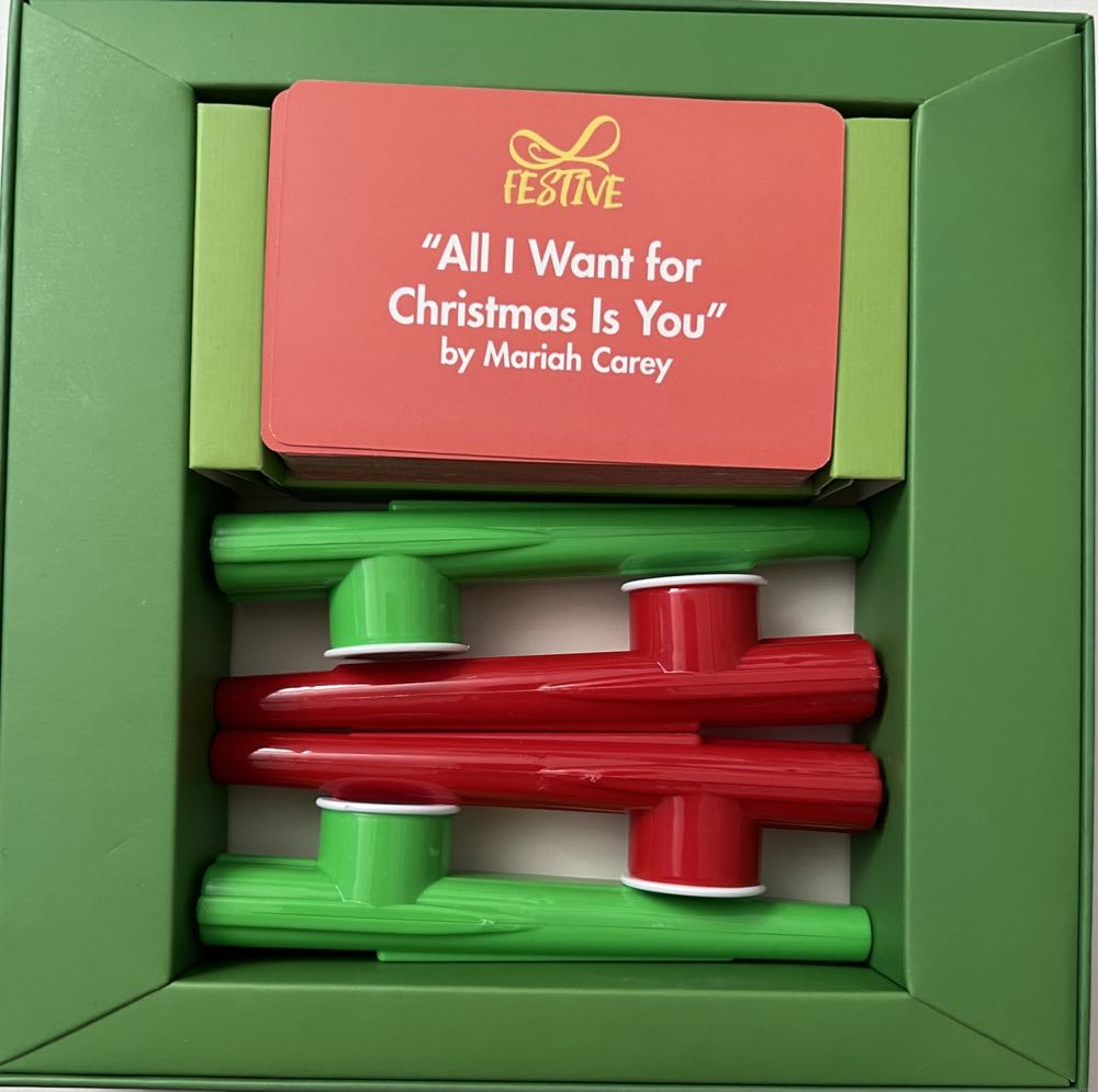 Play That Tune, Holiday  (2+) board game collectible - Main Image 3