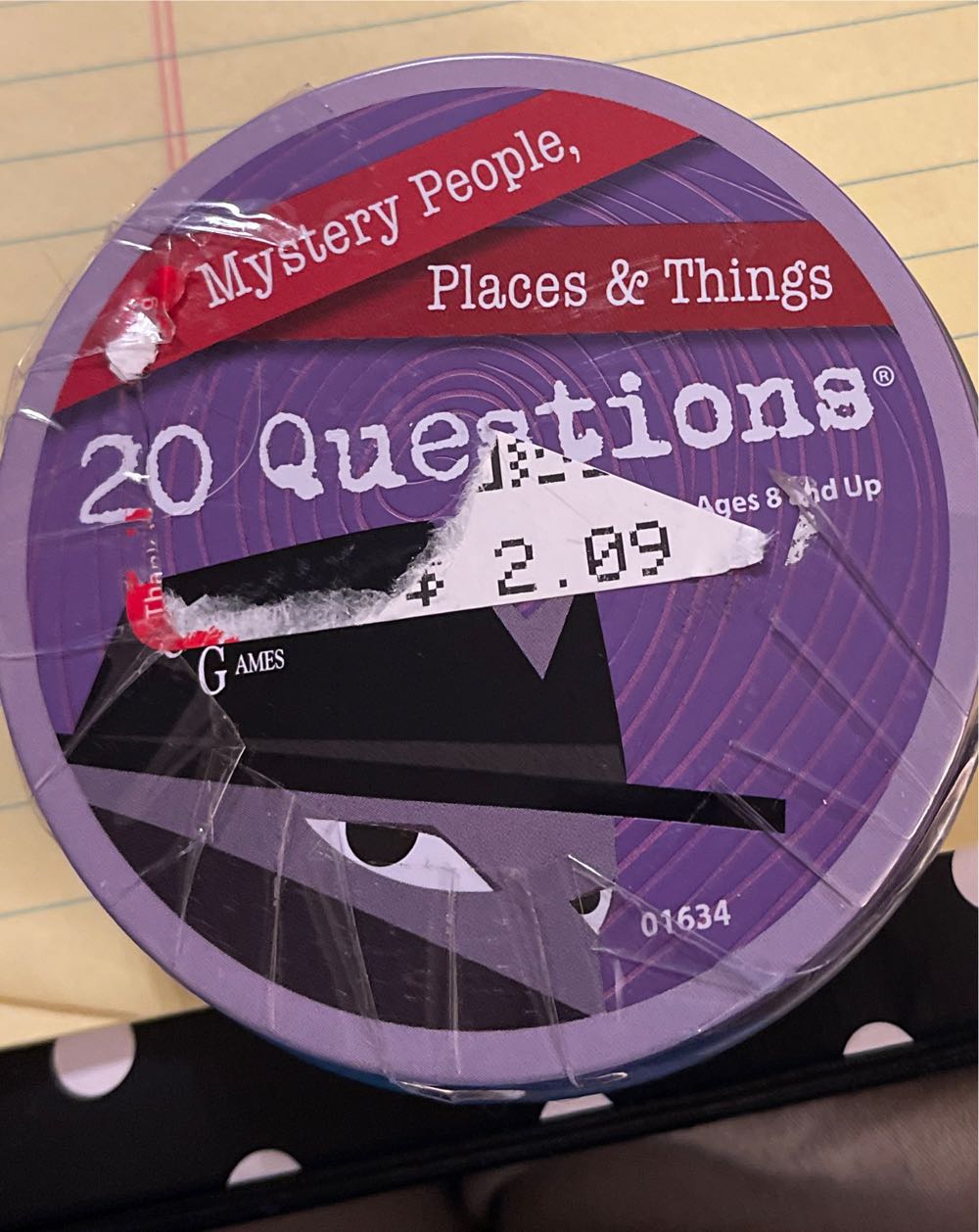 University Games Mystery Mind & Logic 20 Questions  board game collectible [Barcode 794764016345] - Main Image 2
