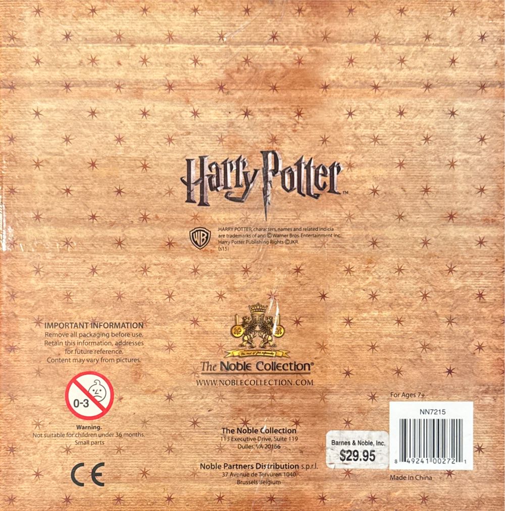 Harry Potter: Gringotts Bank Checkers Set  (2) board game collectible [Barcode 849241002721] - Main Image 2