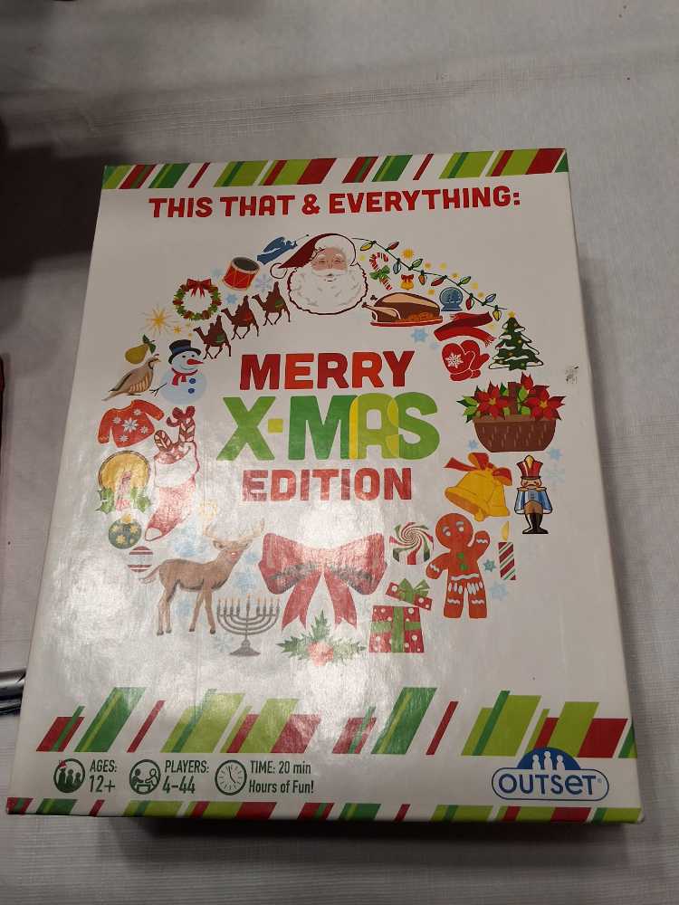 This That & Everything Merry Christmas Edition  (4-44) board game collectible [Barcode 625012107952] - Main Image 2
