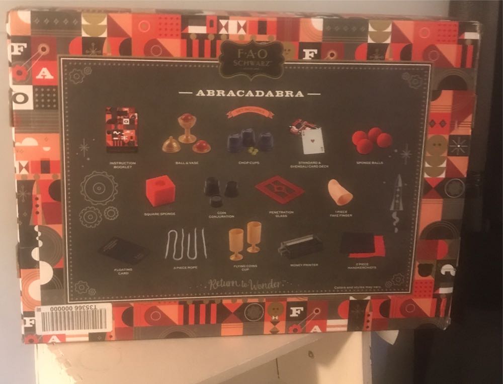 Fao Schwarz Ultimate Magic 28 Set 300 In Tricks  board game collectible [Barcode 694202326800] - Main Image 3