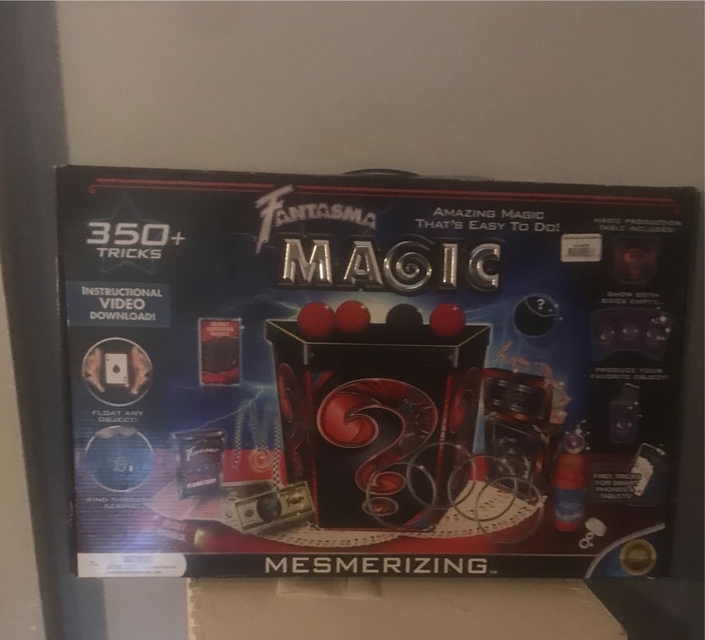 Fantasma Deluxe Mesmerizing Magic Set With 375 Tricks 810eud – Supersized Amateur’s Magic Kit For Boys & Girls 7 Years And Older.  board game collectible [Barcode 850550002463] - Main Image 2