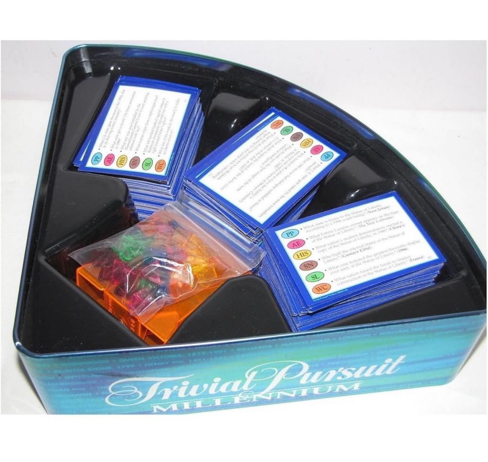 Trivial Pursuit Millenium  (2-6) board game collectible - Main Image 2