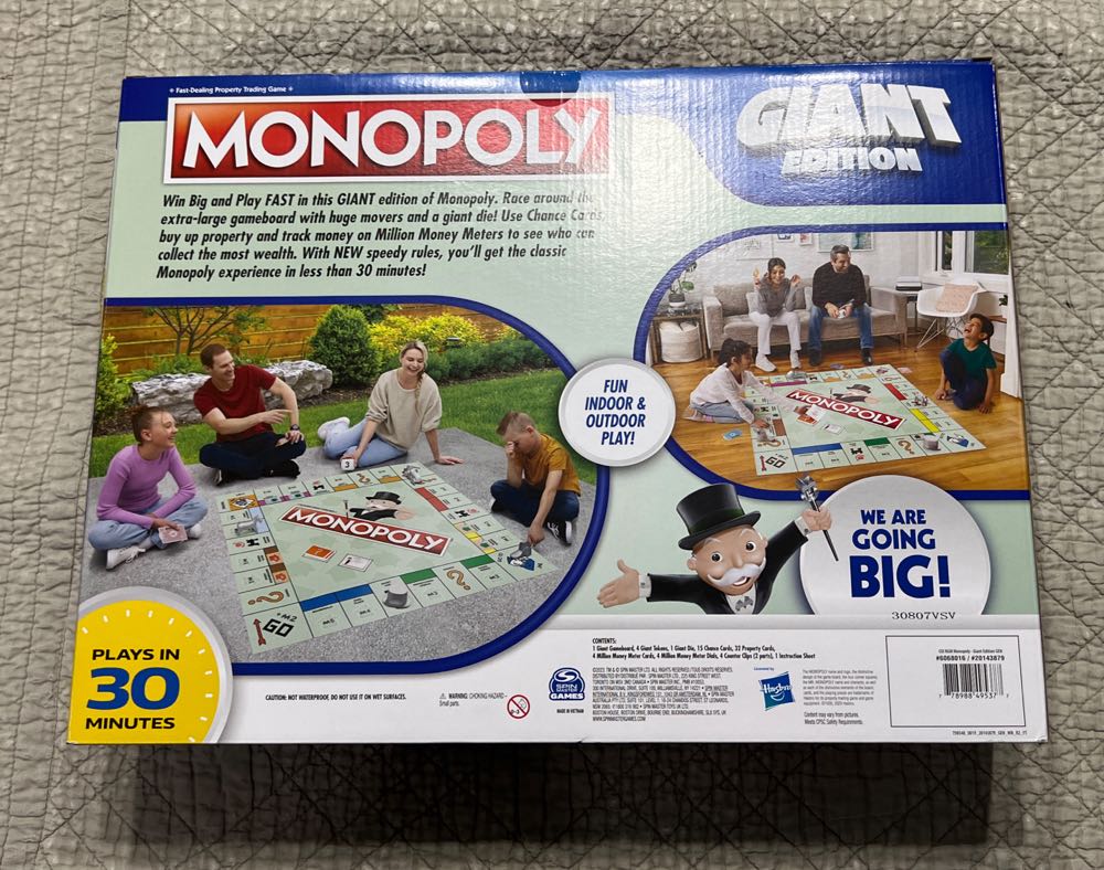 Monopoly: Giant Ed  (2-4) board game collectible [Barcode 778988495377] - Main Image 2