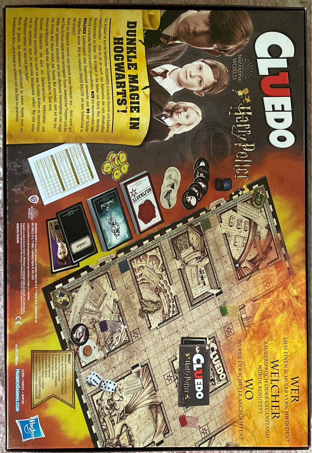Hasbro Cluedo Harry Potter F1240100  board game collectible [Barcode 5010994112356] - Main Image 2
