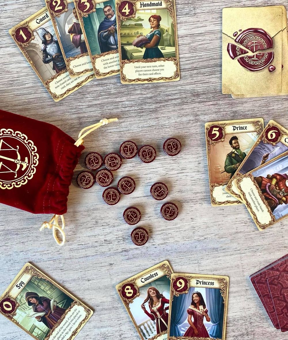 Love Letter  (2-6) board game collectible [Barcode 0841333108359] - Main Image 2