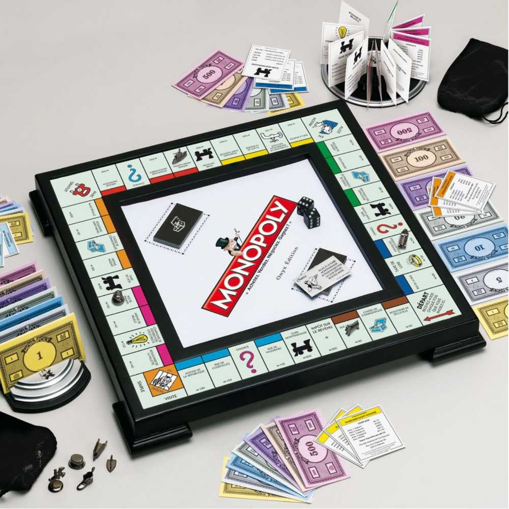 Monopoly Onyx Edition Barnes & Noble Exclusive  board game collectible - Main Image 2