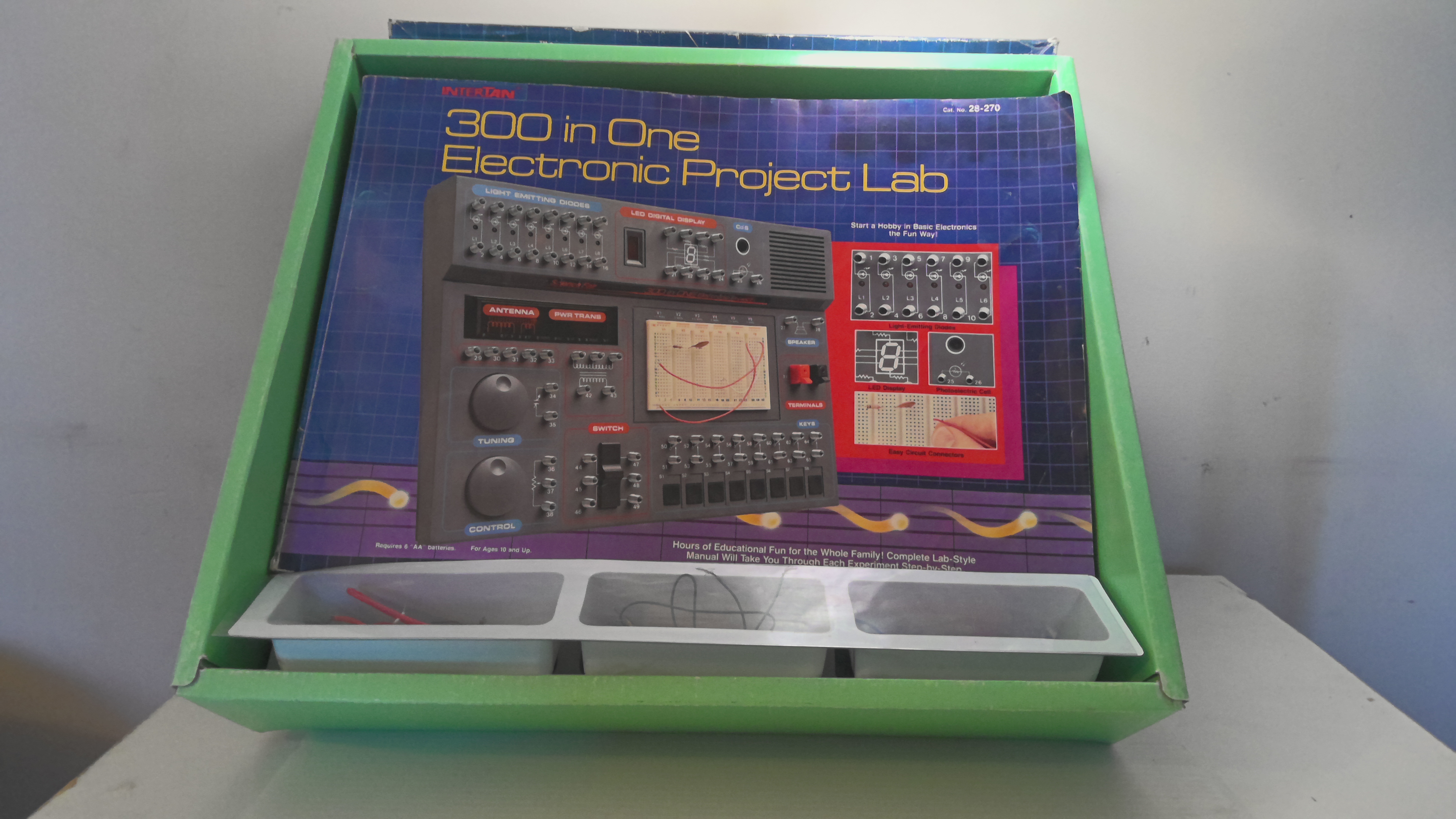 Intertan 300 in 1 electronic project lab - boxed vintage  (1) board game collectible - Main Image 2